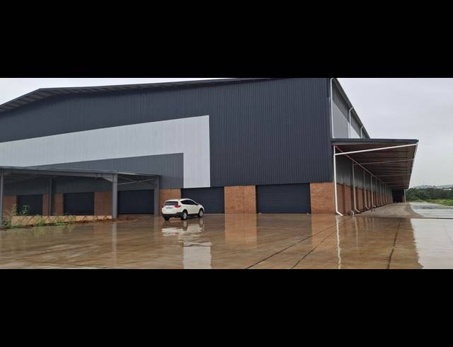 10,601M² WAREHOUSE TO LET IN SPRINGFIELD PARK